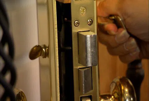 Tampa Lock And Keys Tampa, FL 813-261-6596 - locksmith-by-me